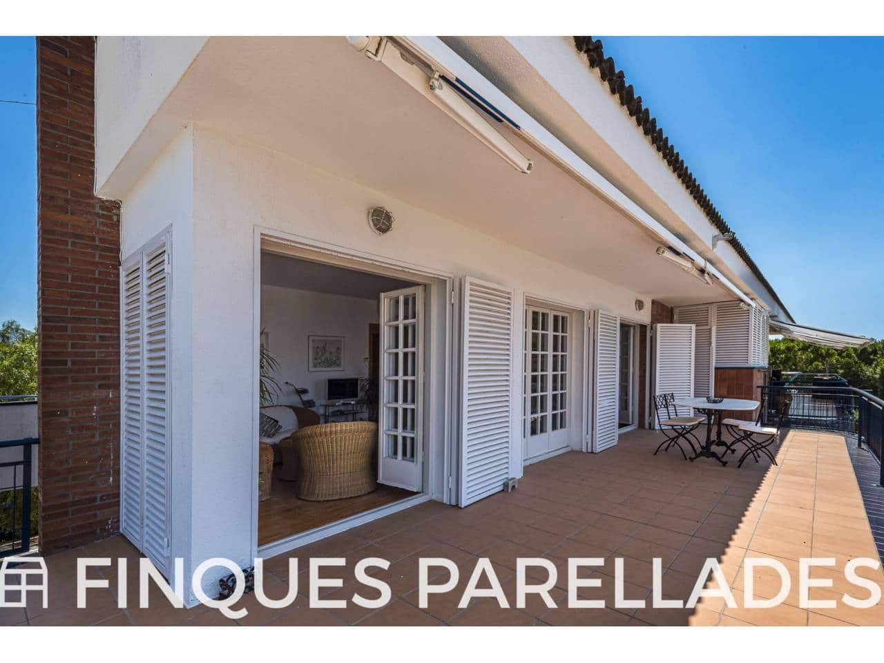 2 soverom Penthouse til salgs i Sitges med garasje - € 650 000 (Ref: 9312369)