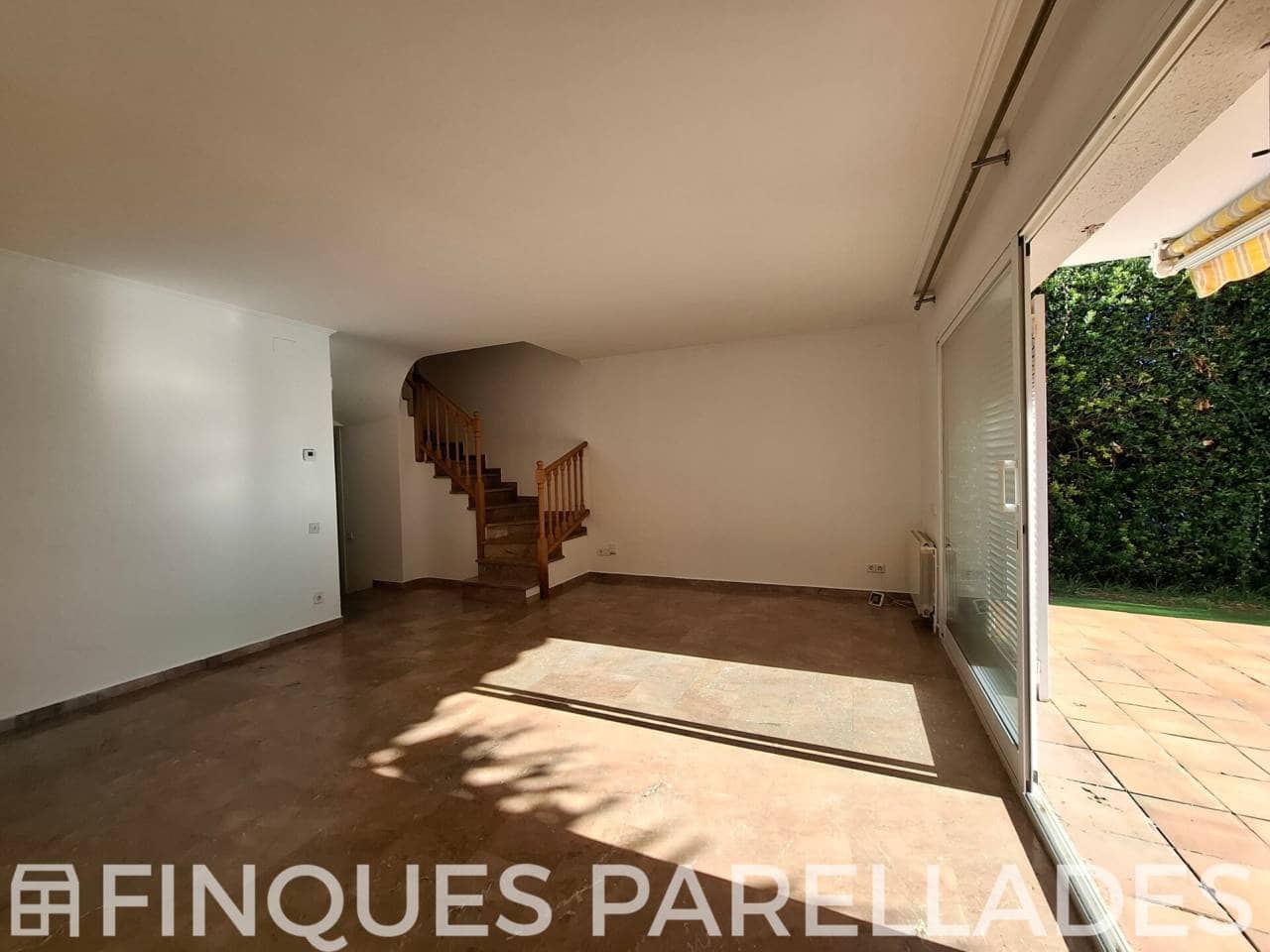 3 chambre Villa/Maison Semi-Mitoyenne à vendre à Sitges avec garage - 1 300 000 € (Ref: 9382407)