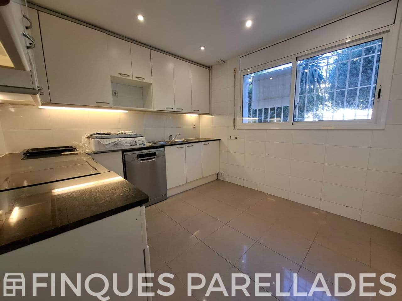 3 chambre Villa/Maison Semi-Mitoyenne à vendre à Sitges avec garage - 1 300 000 € (Ref: 9382407)