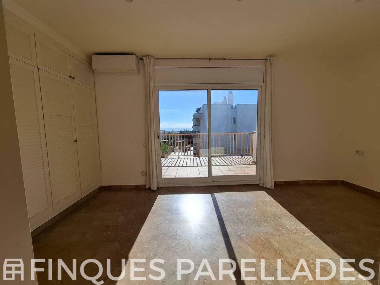 3 chambre Villa/Maison Semi-Mitoyenne à vendre à Sitges avec garage - 1 300 000 € (Ref: 9382407)