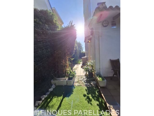 3 soverom Kjedet enebolig til salgs i Sitges med garasje - € 1 300 000 (Ref: 9382407)