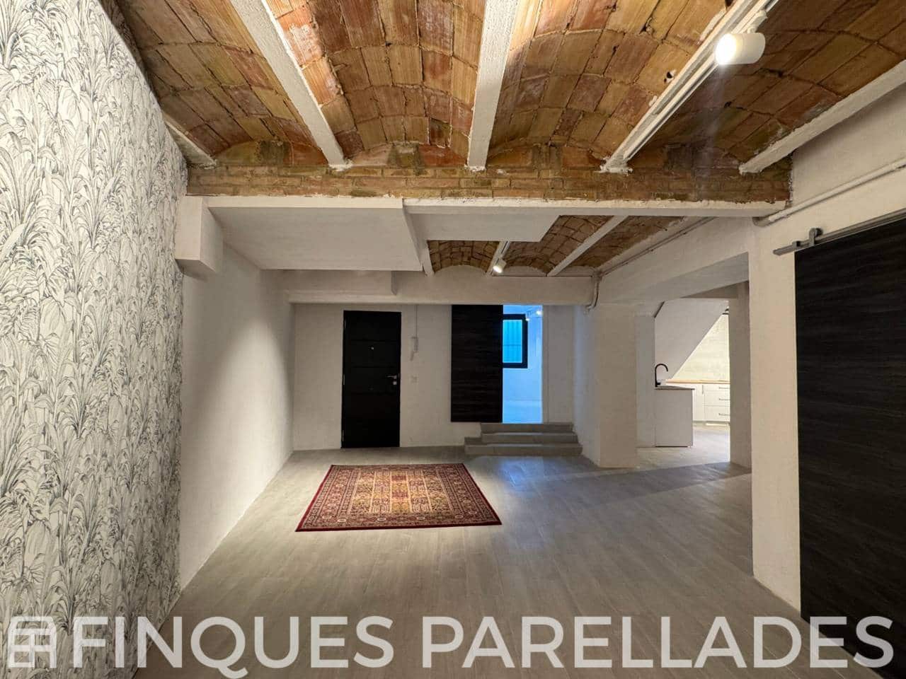 2 bedroom Commercial for sale in Sitges - € 296,000 (Ref: 9382408)