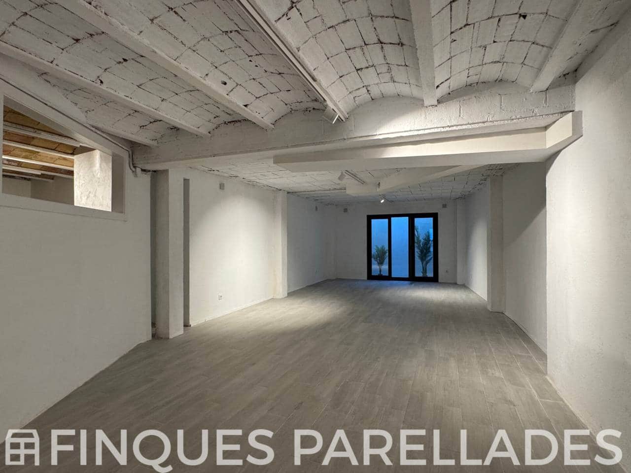 2 bedroom Commercial for sale in Sitges - € 296,000 (Ref: 9382408)