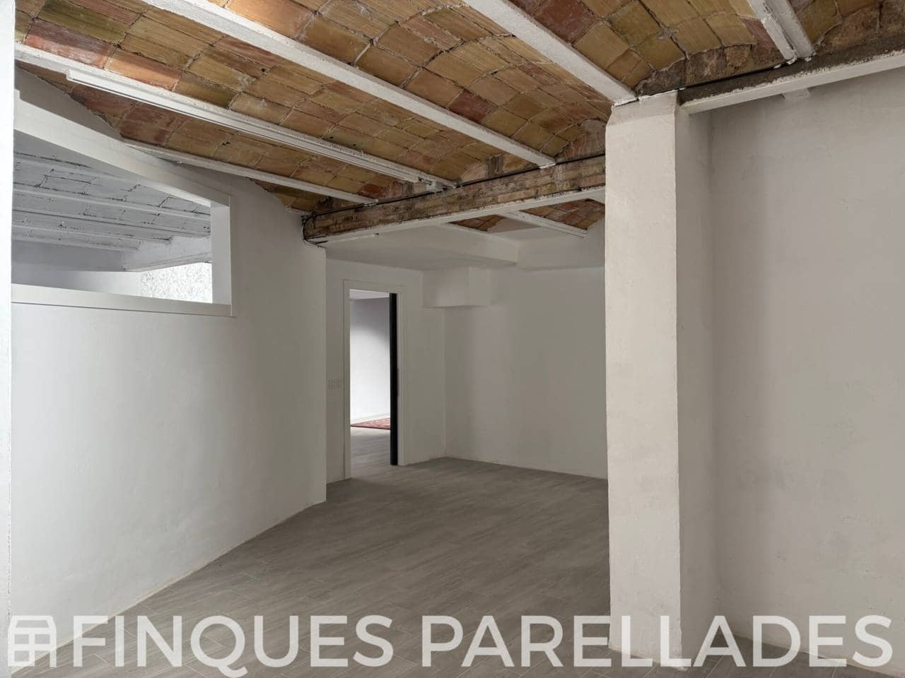 2 bedroom Commercial for sale in Sitges - € 296,000 (Ref: 9382408)
