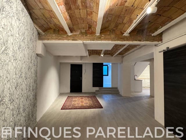 2 bedroom Commercial for sale in Sitges - € 296,000 (Ref: 9382408)
