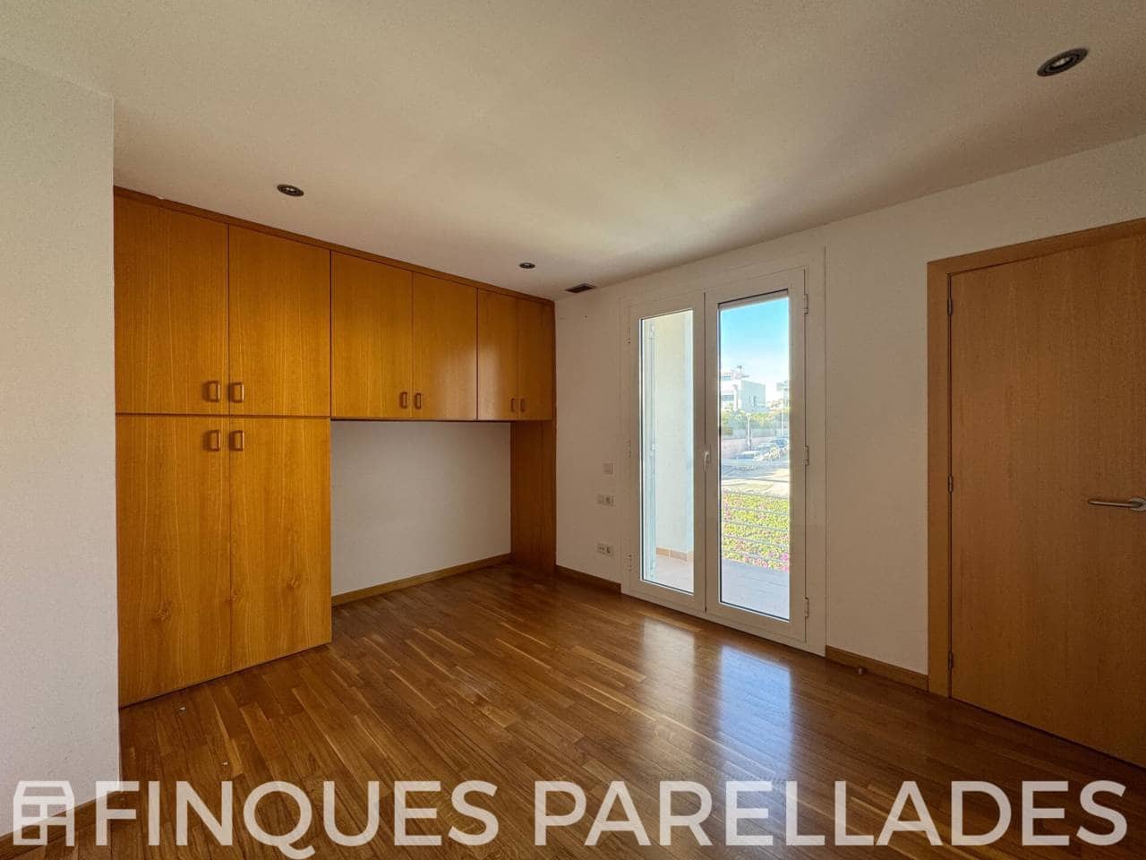 3 makuuhuone Asunto myytävänä paikassa Sitges mukana uima-altaan 
autotalli - 695 000 € (Ref: 9429606)