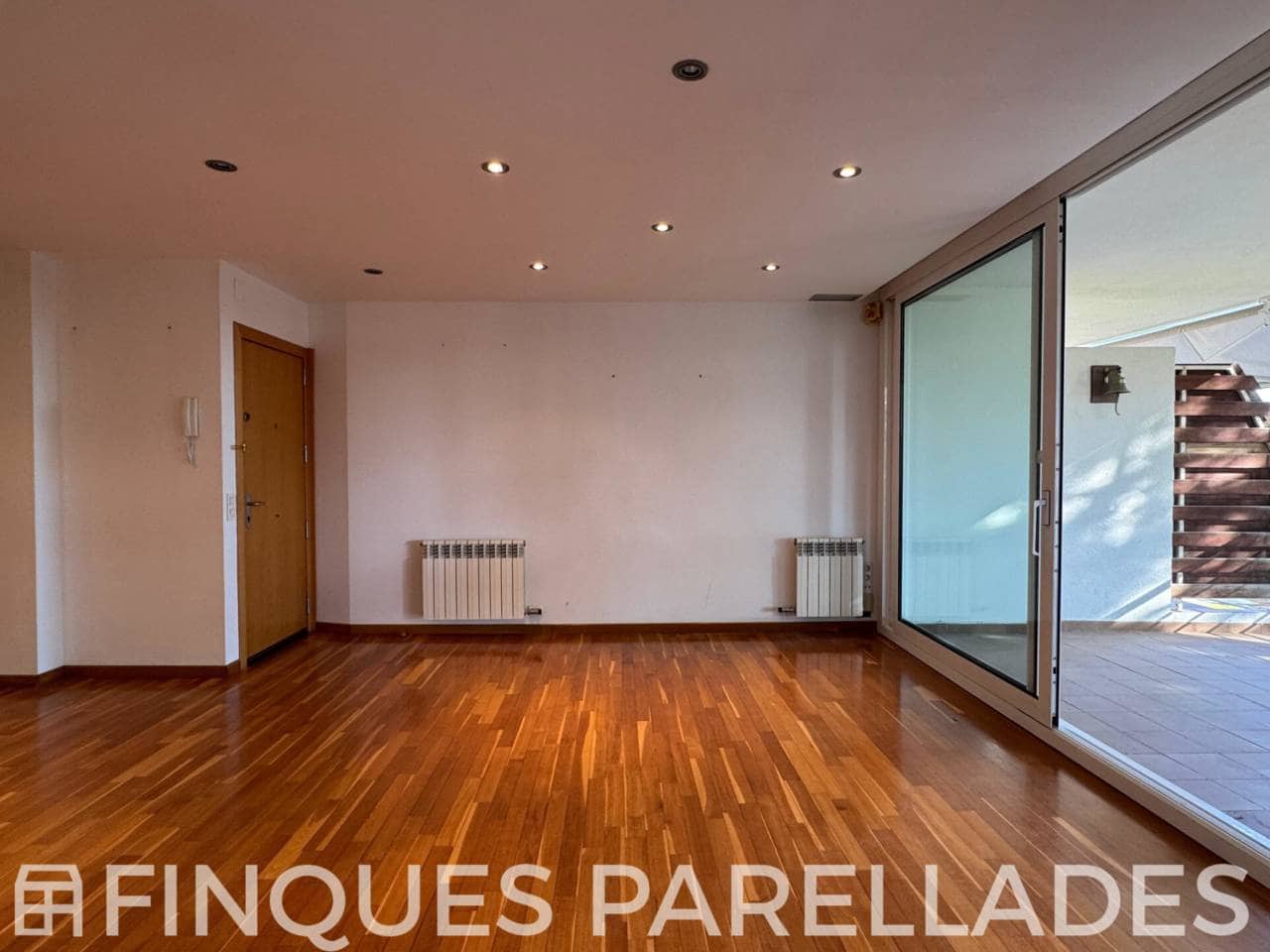 3 makuuhuone Asunto myytävänä paikassa Sitges mukana uima-altaan 
autotalli - 695 000 € (Ref: 9429606)