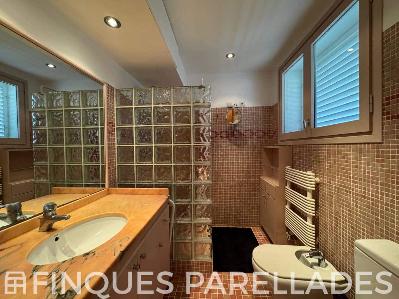 3 makuuhuone Asunto myytävänä paikassa Sitges mukana uima-altaan 
autotalli - 695 000 € (Ref: 9429606)