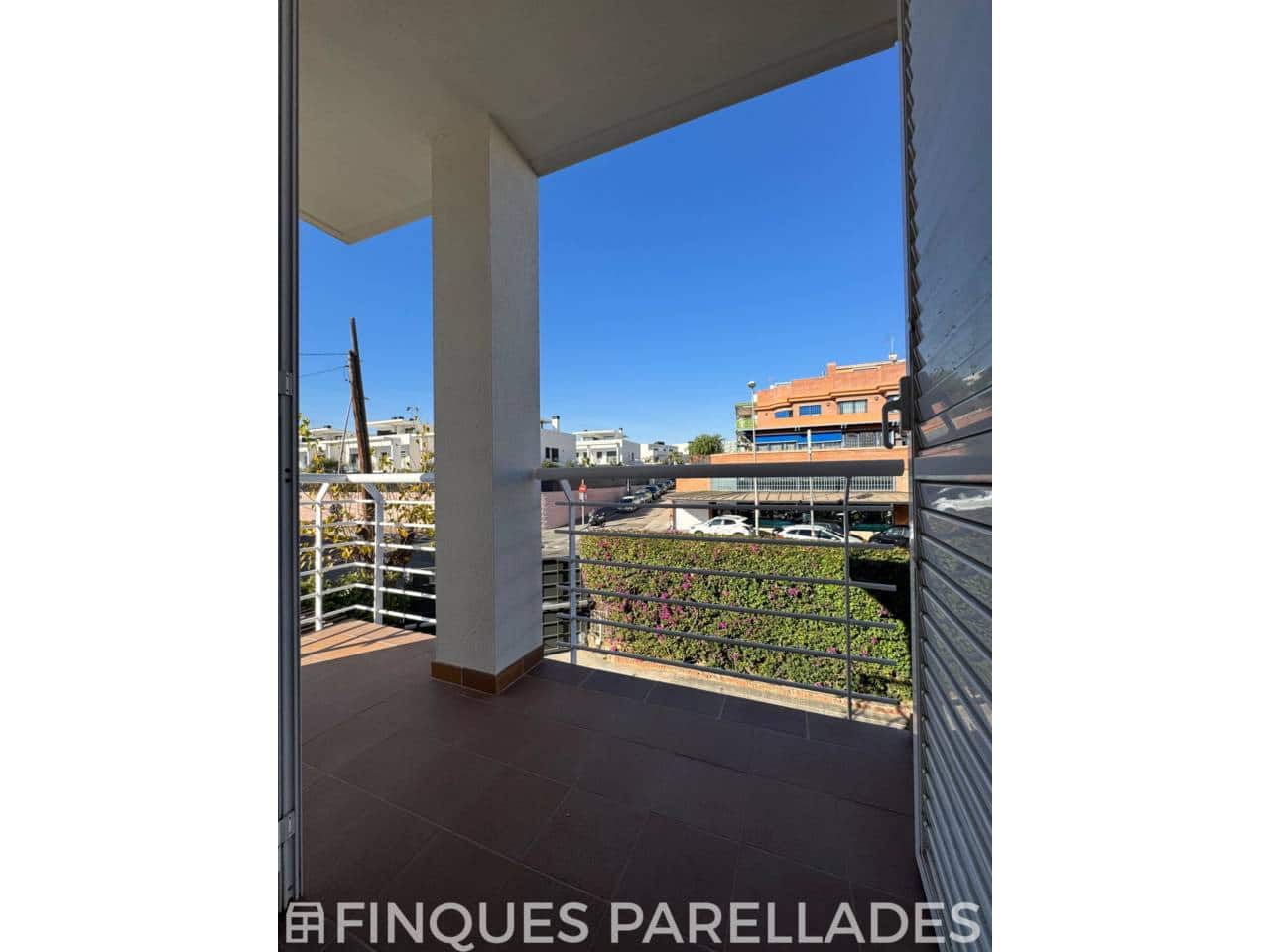 3 makuuhuone Asunto myytävänä paikassa Sitges mukana uima-altaan 
autotalli - 695 000 € (Ref: 9429606)