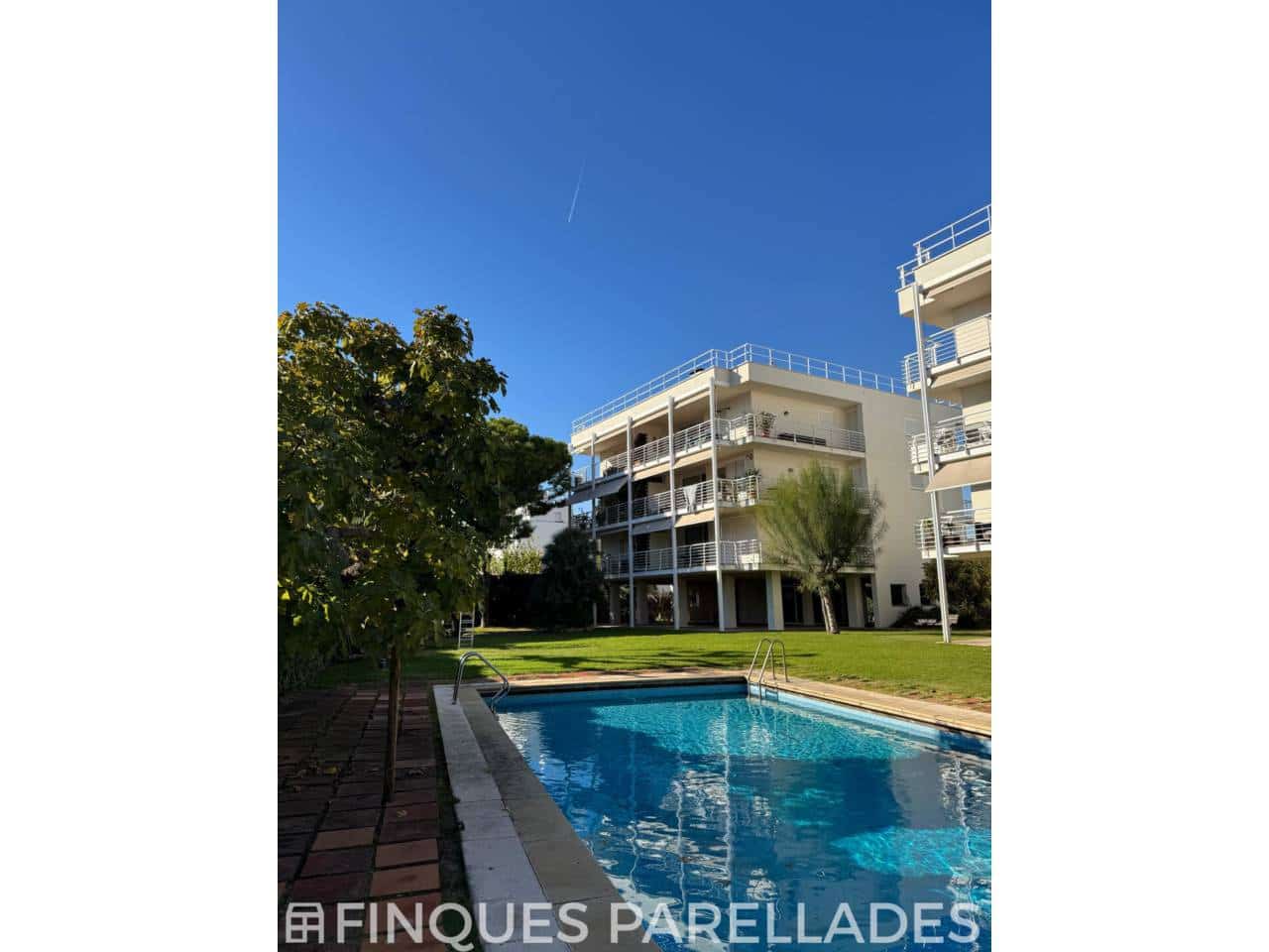 3 makuuhuone Asunto myytävänä paikassa Sitges mukana uima-altaan 
autotalli - 695 000 € (Ref: 9429606)