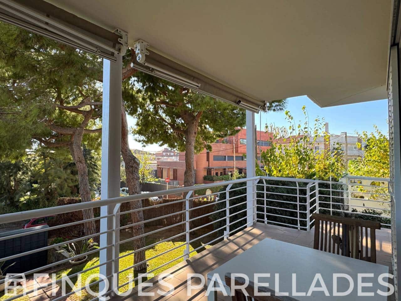 3 makuuhuone Asunto myytävänä paikassa Sitges mukana uima-altaan 
autotalli - 695 000 € (Ref: 9429606)