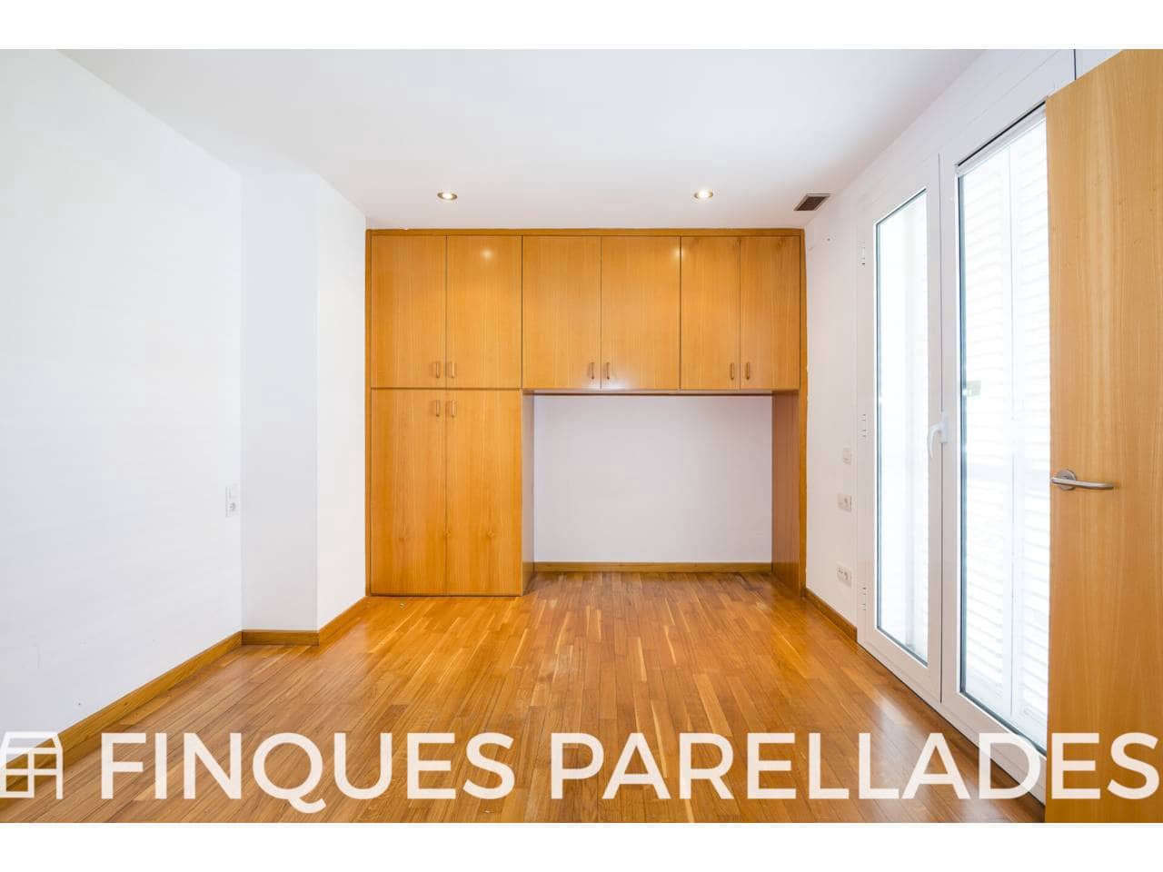 3 soveværelse Lejlighed til salg i Sitges med swimmingpool garage - € 695.000 (Ref: 9429606)