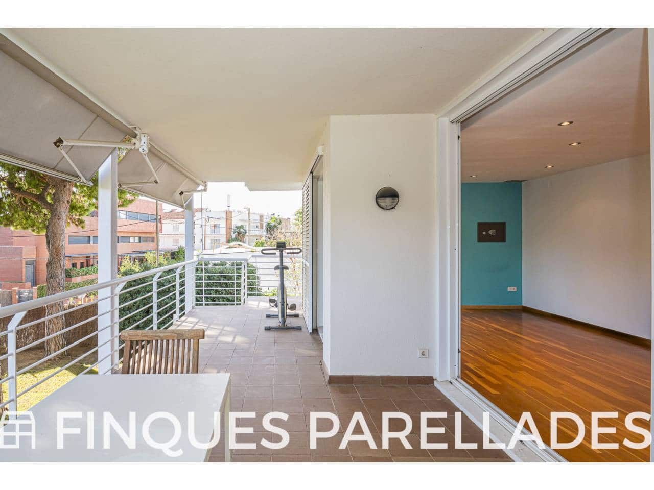 3 soveværelse Lejlighed til salg i Sitges med swimmingpool garage - € 695.000 (Ref: 9429606)