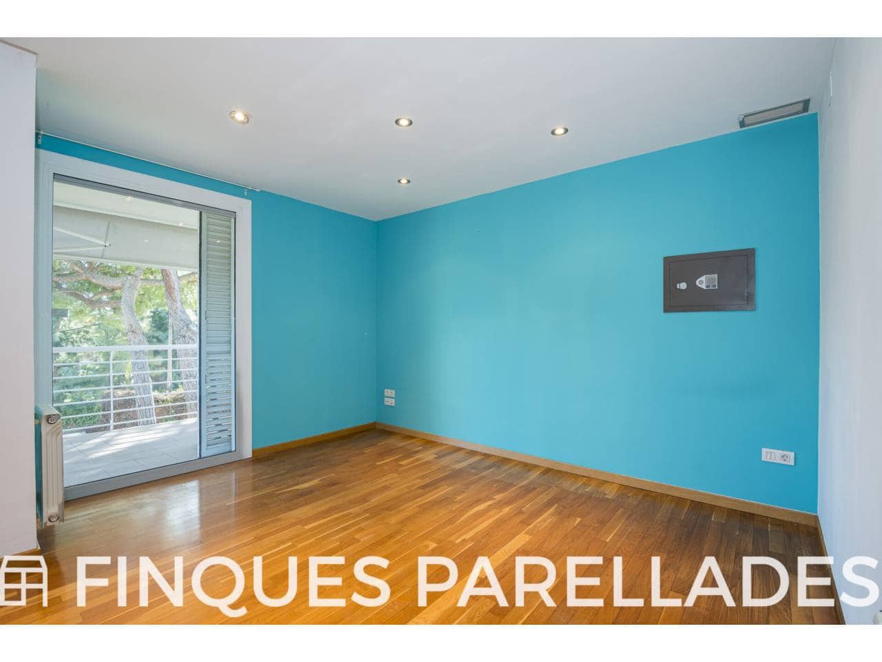 3 soveværelse Lejlighed til salg i Sitges med swimmingpool garage - € 695.000 (Ref: 9429606)