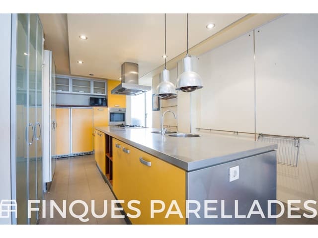 3 soveværelse Lejlighed til salg i Sitges med swimmingpool garage - € 695.000 (Ref: 9429606)