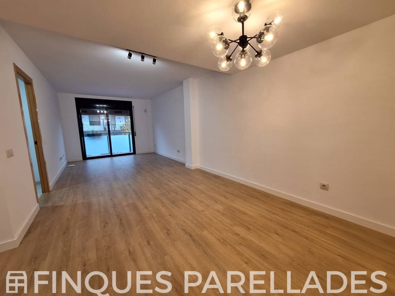 Piso de 3 habitaciones en Sitges en venta - 330.000 € (Ref: 9467747)