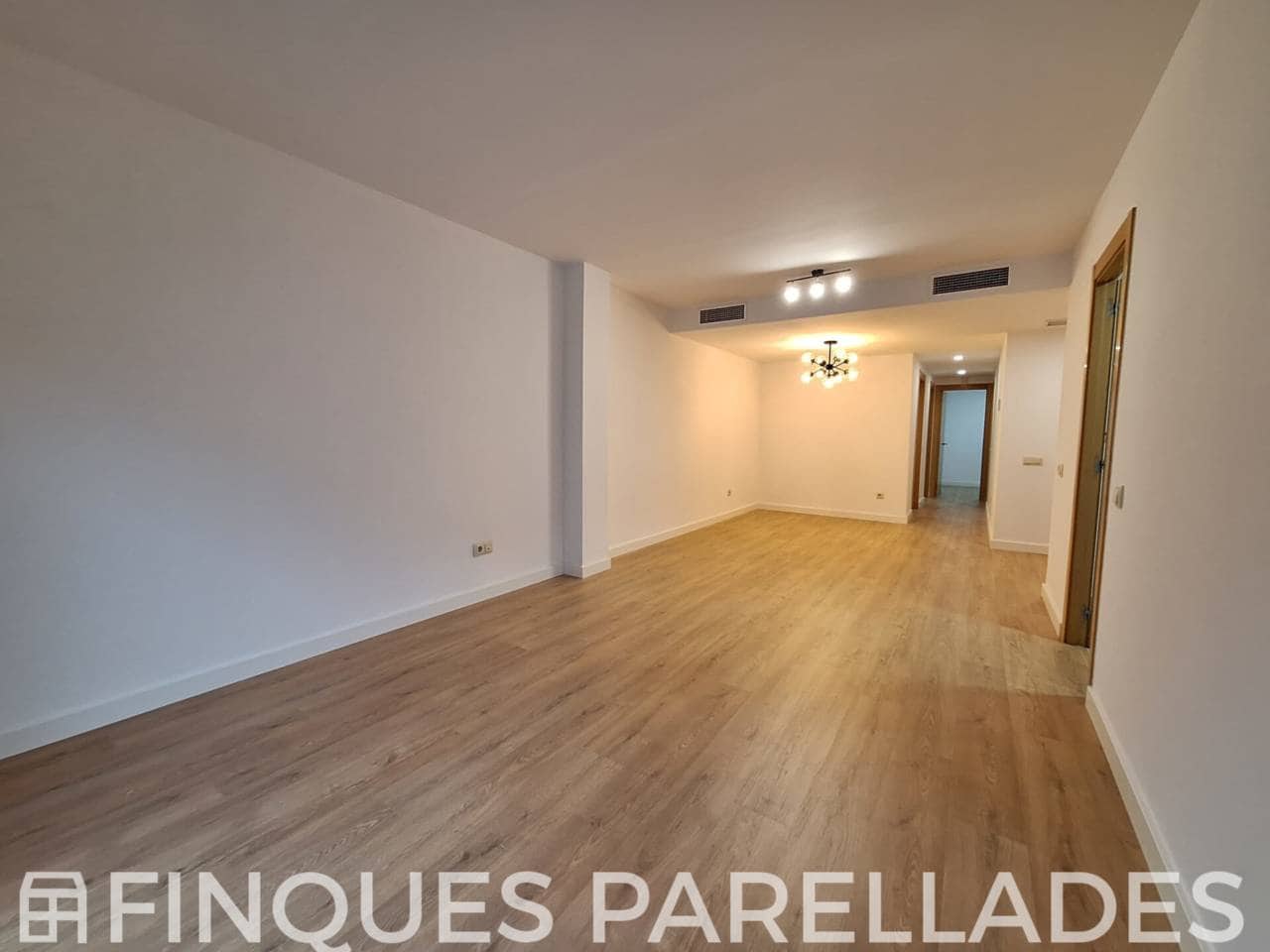 Piso de 3 habitaciones en Sitges en venta - 330.000 € (Ref: 9467747)