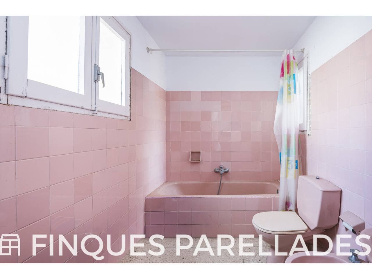 5 makuuhuone Omakotitalo myytävänä paikassa Sitges - 790 000 € (Ref: 9474698)