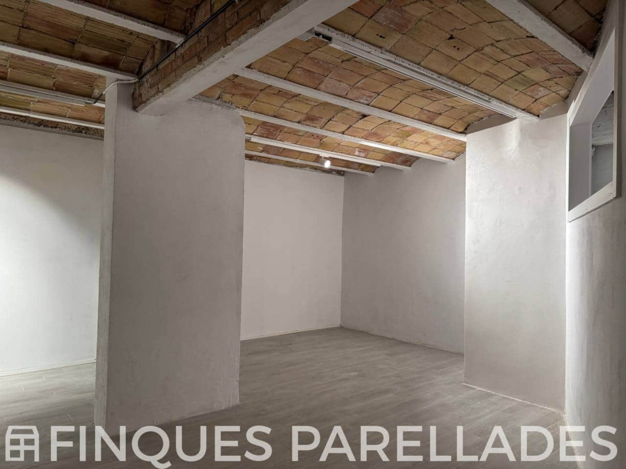 Local Comercial de 2 habitaciones en Sitges en venta - 275.000 € (Ref: 9501024)