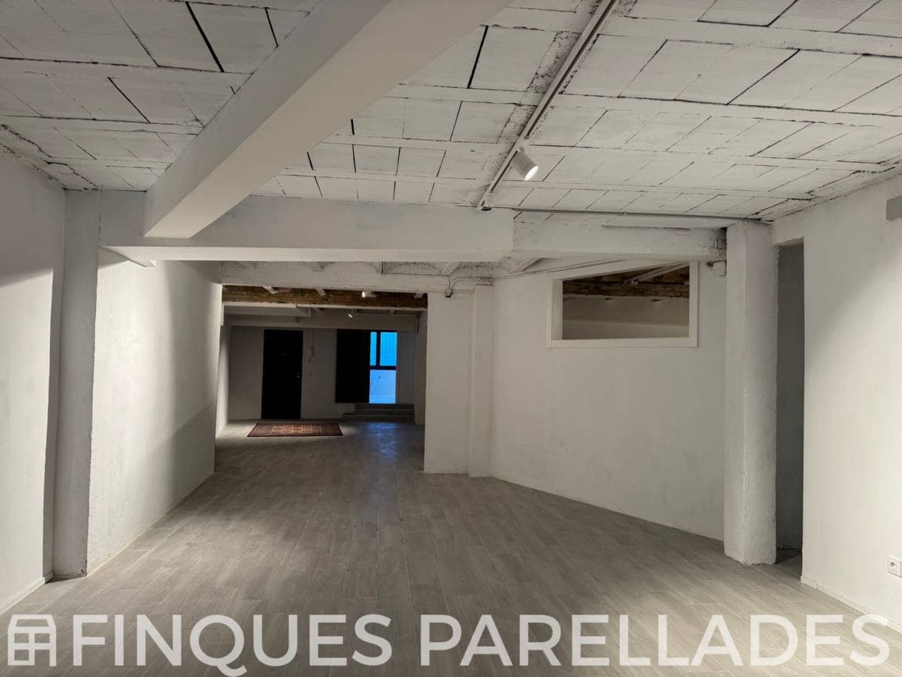 Local Comercial de 2 habitaciones en Sitges en venta - 275.000 € (Ref: 9501024)