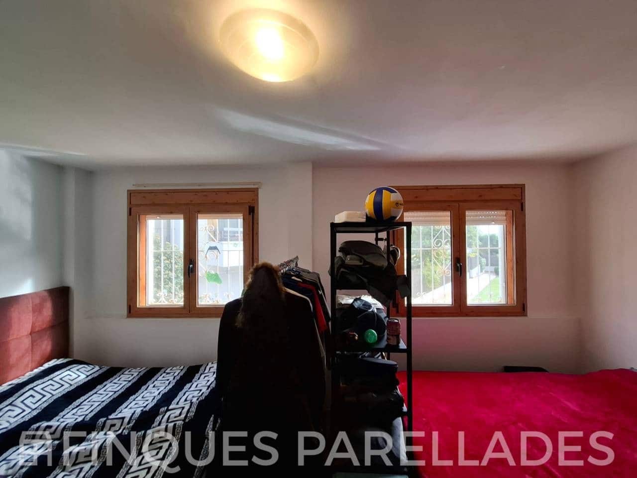 3 bedroom Flat for sale in Sitges with garage - € 450,000 (Ref: 9533113)