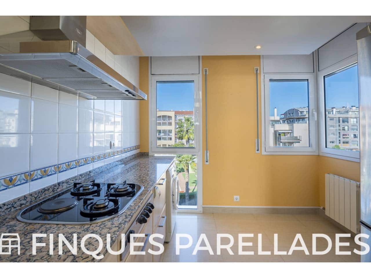 3 bedroom Penthouse for sale in Sitges with pool garage - € 940,000 (Ref: 9540562)