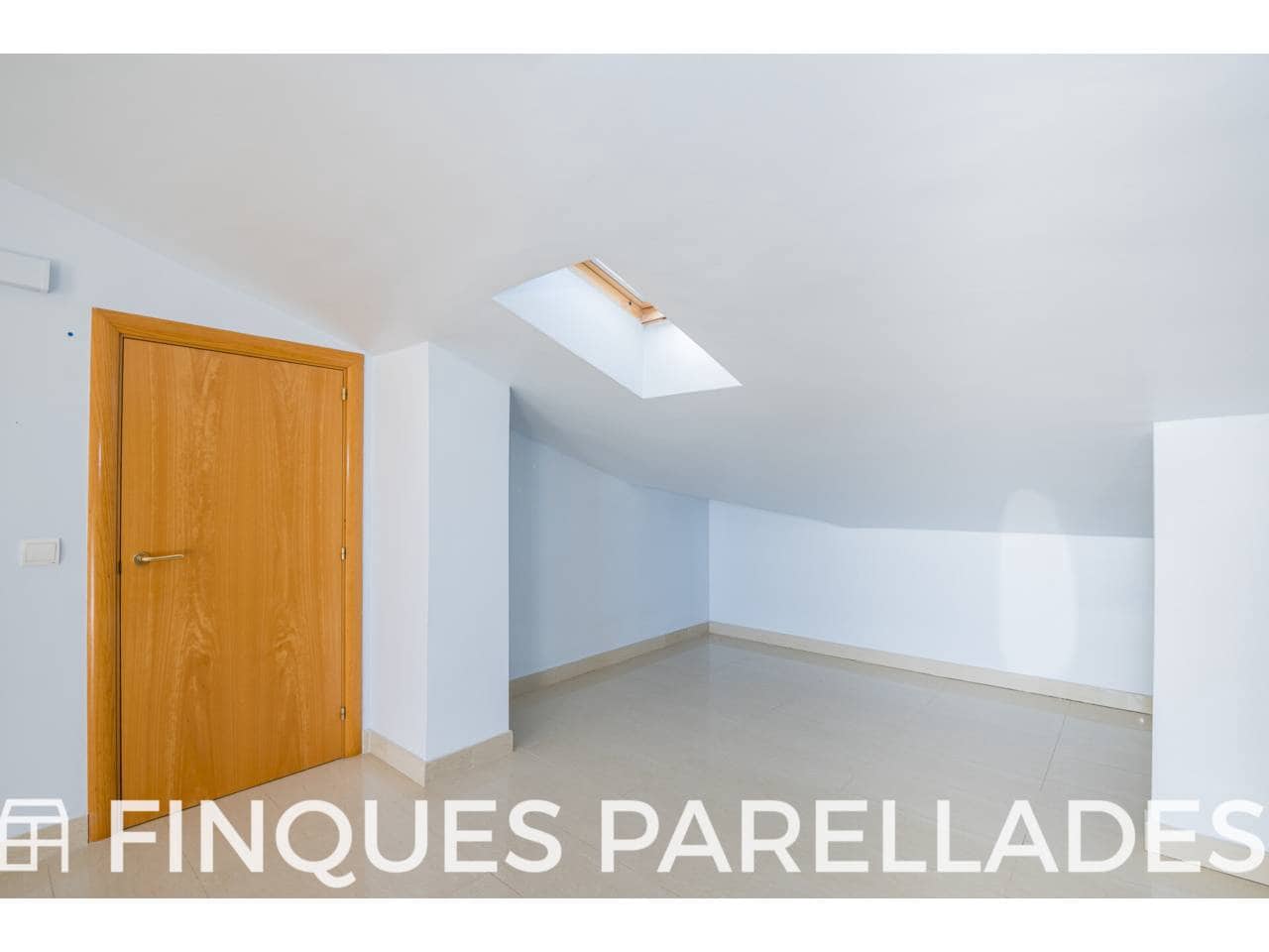 3 bedroom Penthouse for sale in Sitges with pool garage - € 940,000 (Ref: 9540562)