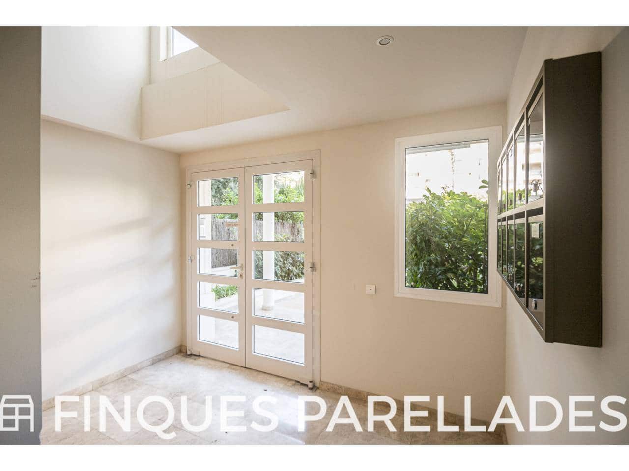 3 bedroom Penthouse for sale in Sitges with pool garage - € 940,000 (Ref: 9540562)