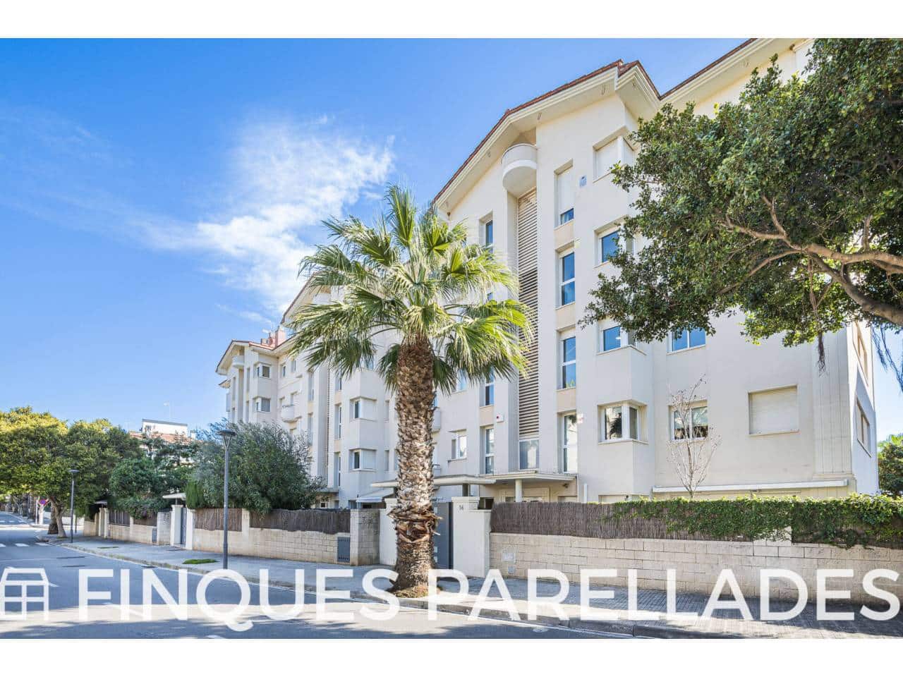 3 bedroom Penthouse for sale in Sitges with pool garage - € 940,000 (Ref: 9540562)