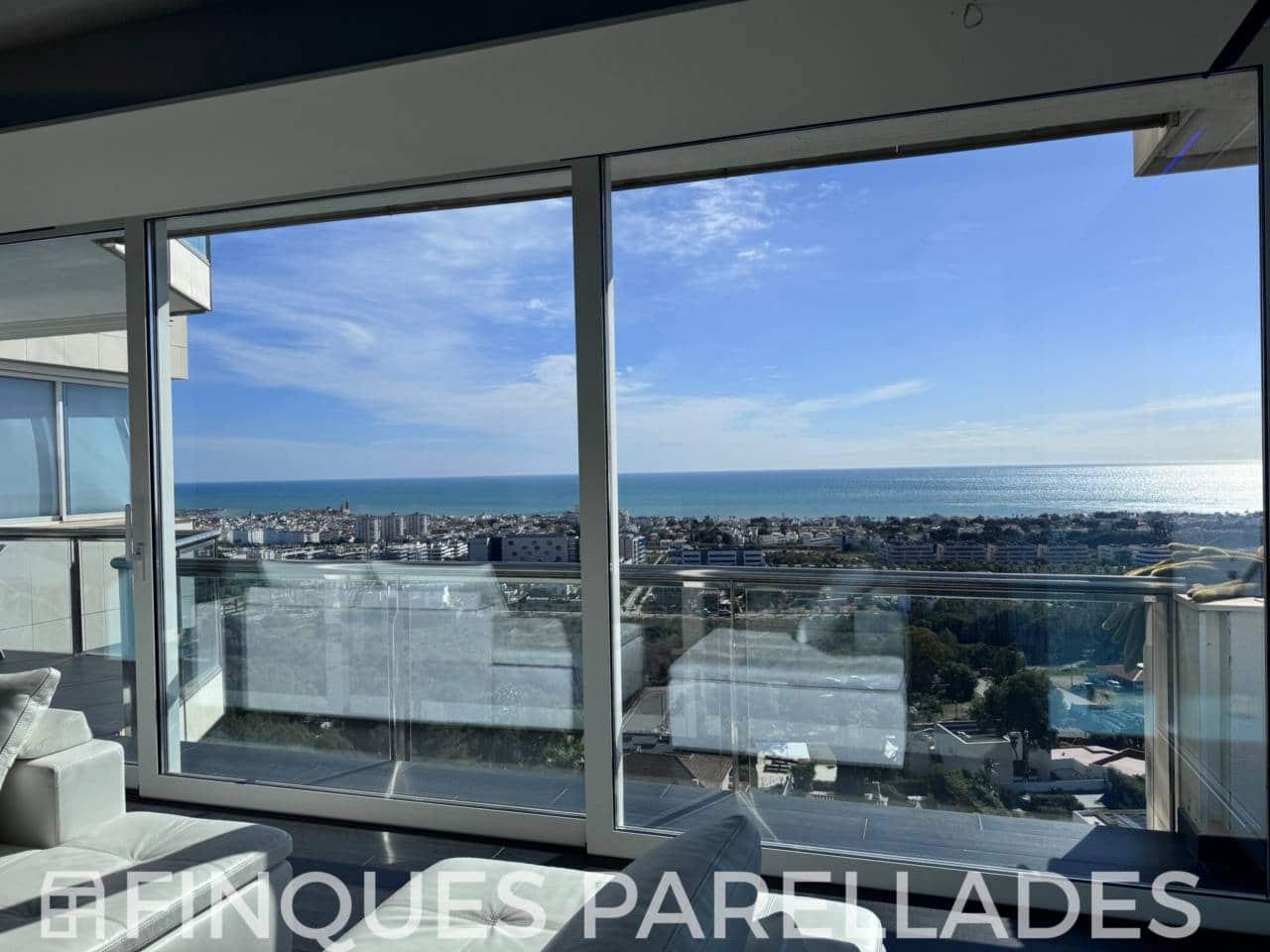 1 makuuhuone Asunto myytävänä paikassa Sitges mukana uima-altaan - 1 380 000 € (Ref: 9594480)