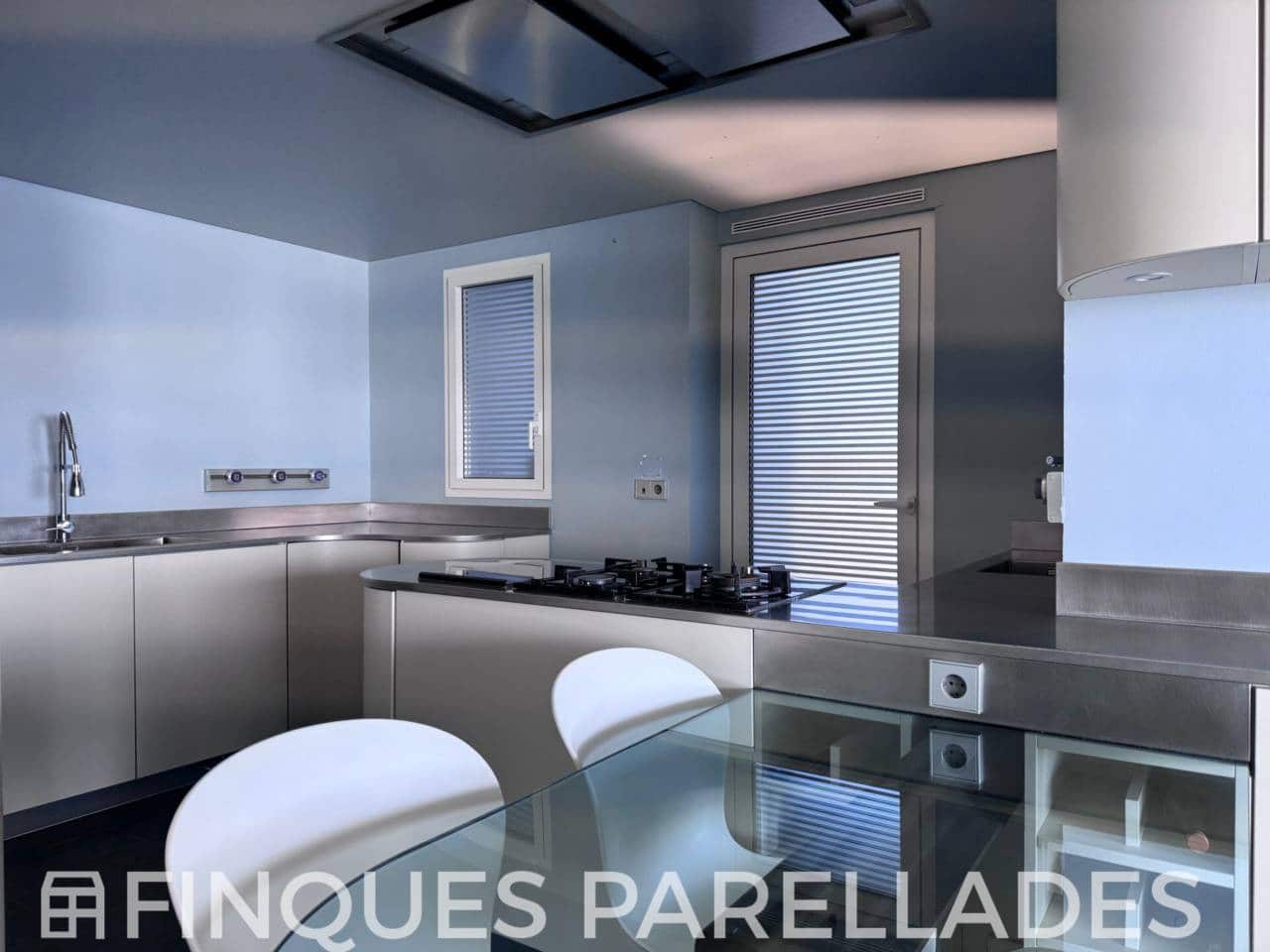 1 makuuhuone Asunto myytävänä paikassa Sitges mukana uima-altaan - 1 380 000 € (Ref: 9594480)