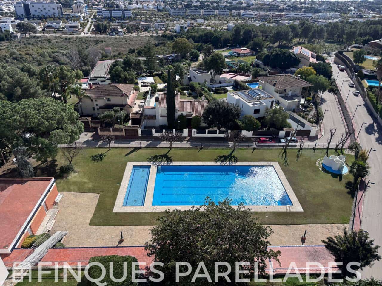 1 makuuhuone Asunto myytävänä paikassa Sitges mukana uima-altaan - 1 380 000 € (Ref: 9594480)