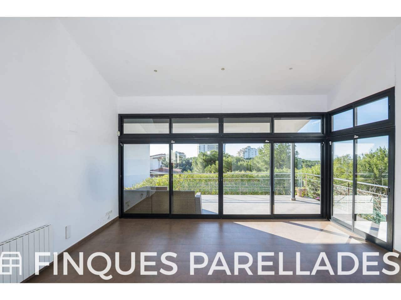 4 soverom Villa til salgs i Sitges med svømmebasseng garasje - € 1 300 000 (Ref: 9607137)