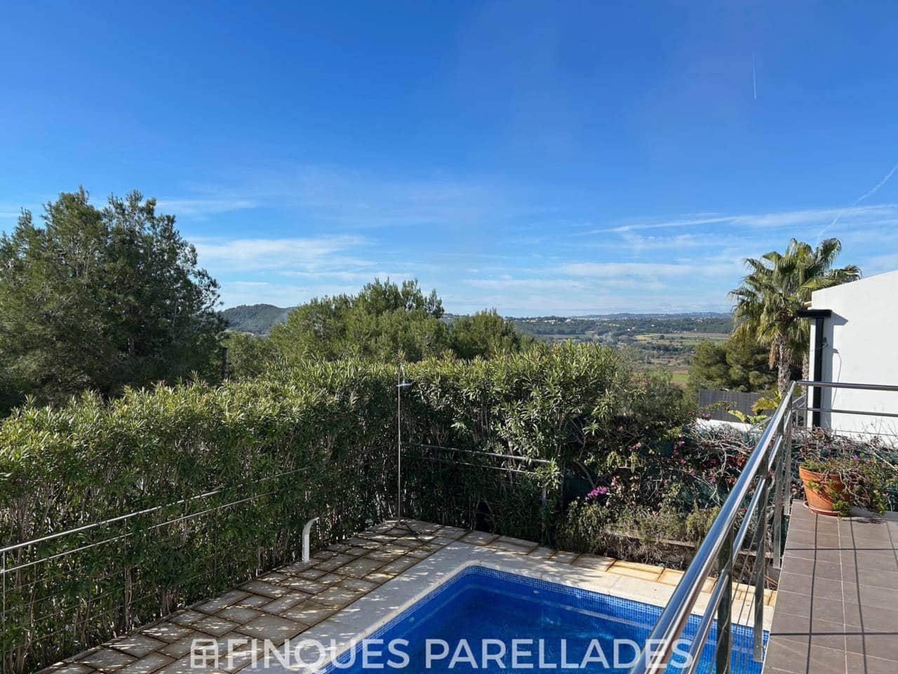 4 bedroom Villa for sale in Sitges with pool garage - € 1,300,000 (Ref: 9607137)