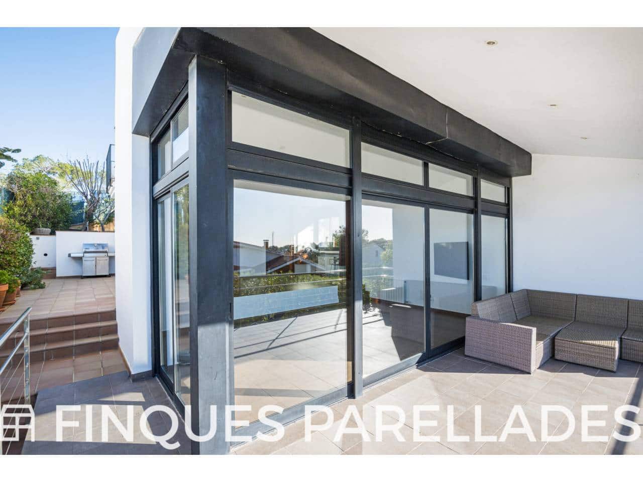 4 soveværelse Villa til salg i Sant Pere de Ribes med swimmingpool garage - € 1.300.000 (Ref: 9610159)