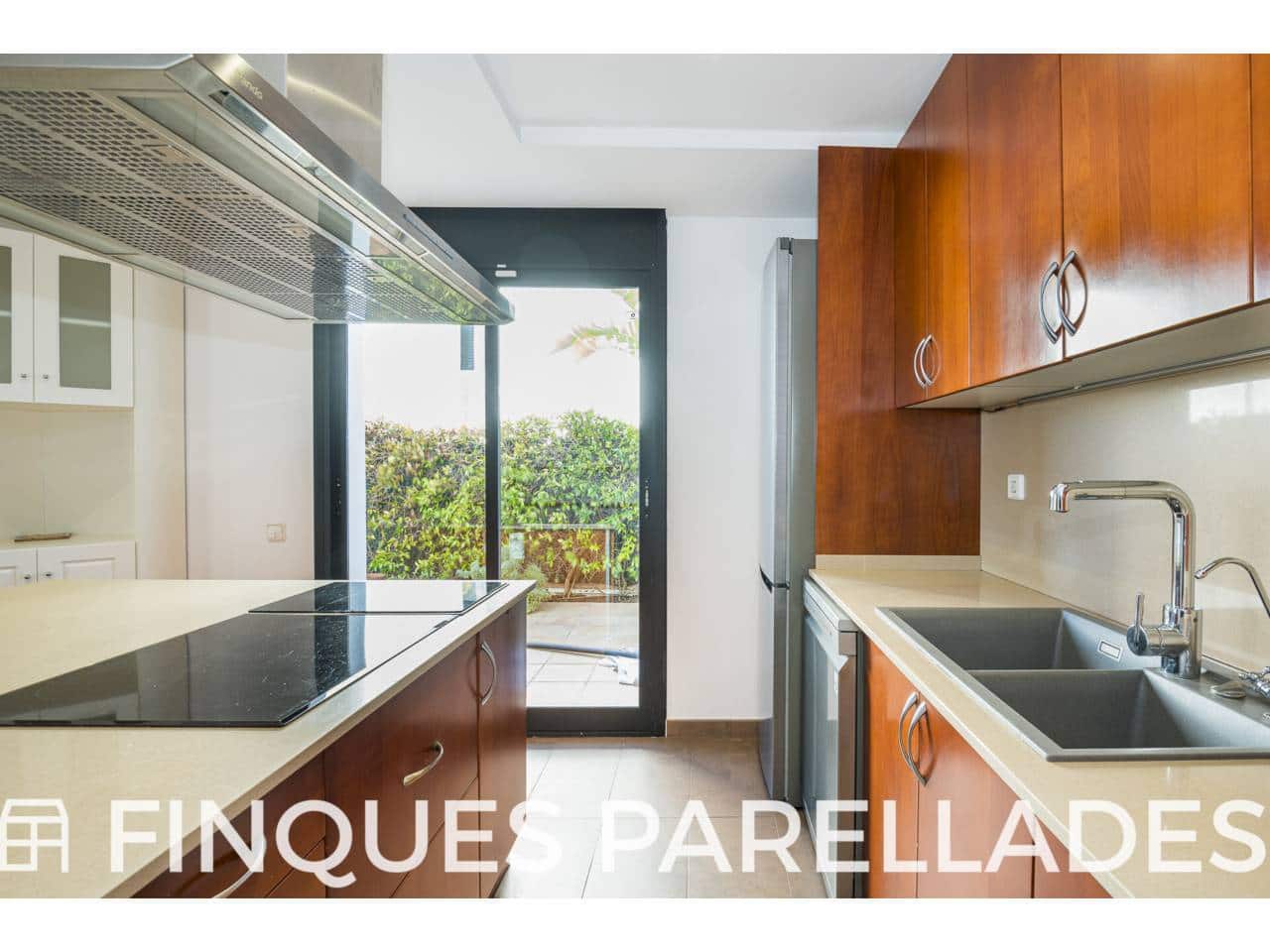 4 soveværelse Villa til salg i Sant Pere de Ribes med swimmingpool garage - € 1.300.000 (Ref: 9610159)