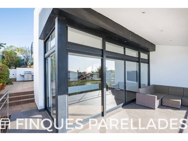 4 soveværelse Villa til salg i Sant Pere de Ribes med swimmingpool garage - € 1.300.000 (Ref: 9610159)