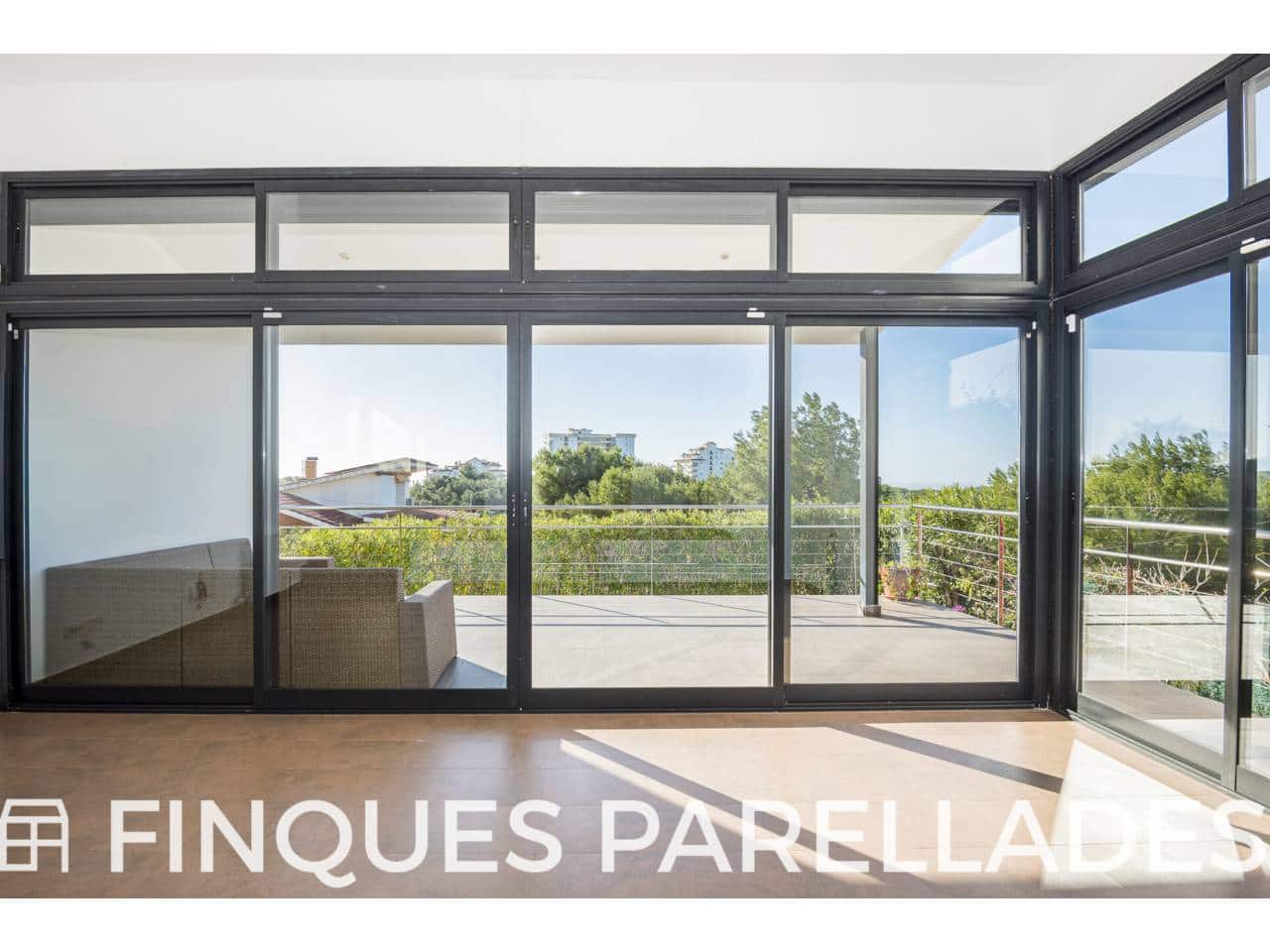 4 slaapkamer Villa te koop in Sant Pere de Ribes met zwembad garage - € 1.300.000 (Ref: 9679389)