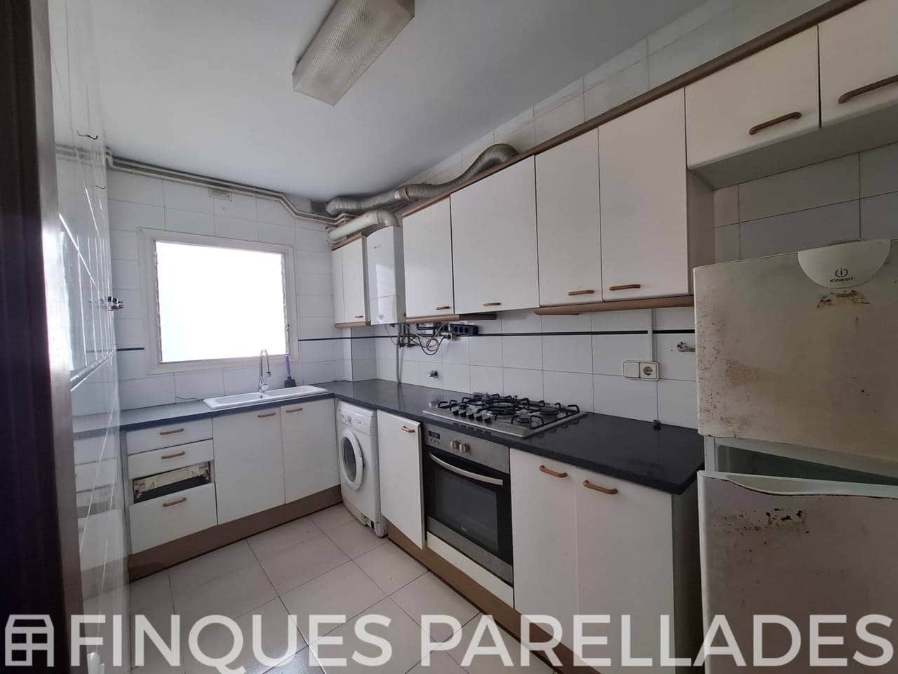 3 makuuhuone Asunto myytävänä paikassa Sitges mukana 
autotalli - 340 000 € (Ref: 9694569)