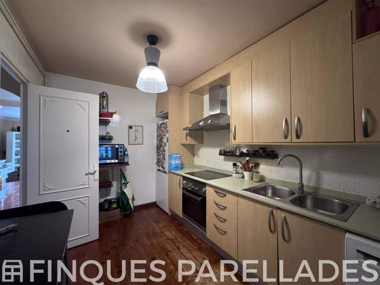 3 slaapkamer Halfvrijstaande villa te koop in Sitges met zwembad garage - € 660.000 (Ref: 9709449)