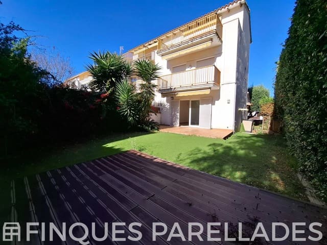 3 quarto Moradia Geminada para venda em Sitges com garagem - 1 150 000 € (Ref: 9761600)
