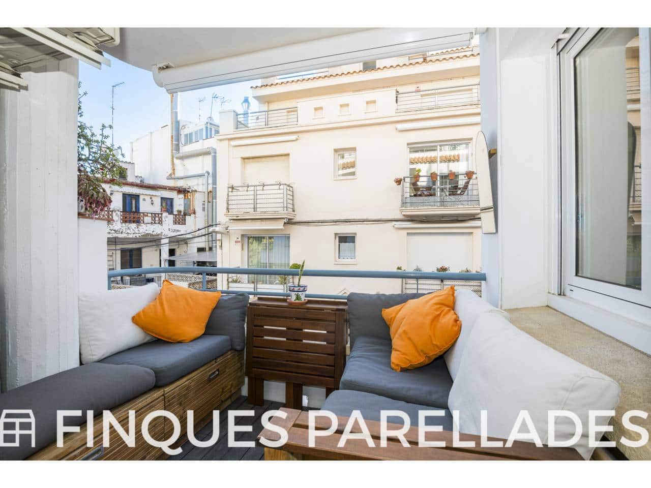 Piso de 4 habitaciones en Sitges en venta con piscina garaje - 760.000 € (Ref: 9790002)