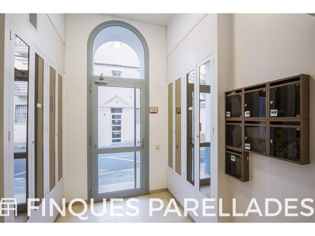 Piso de 4 habitaciones en Sitges en venta con piscina garaje - 760.000 € (Ref: 9790002)