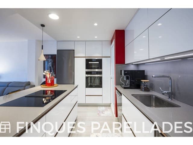 Piso de 4 habitaciones en Sitges en venta con piscina garaje - 760.000 € (Ref: 9790002)