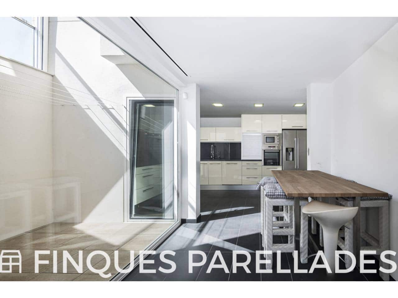 3 bedroom Flat for sale in Sitges with garage - € 995,000 (Ref: 9798412)