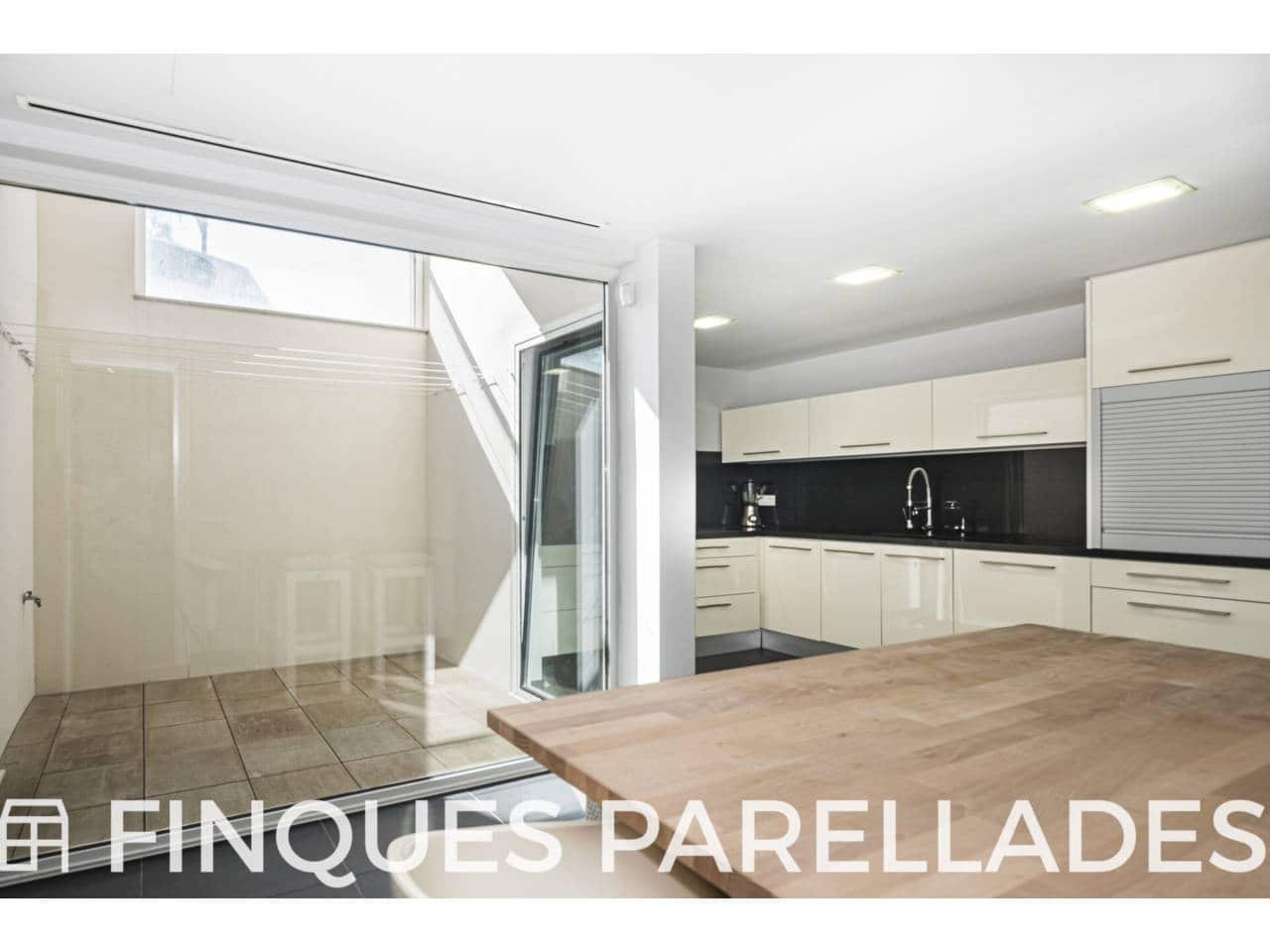 3 bedroom Flat for sale in Sitges with garage - € 995,000 (Ref: 9798412)