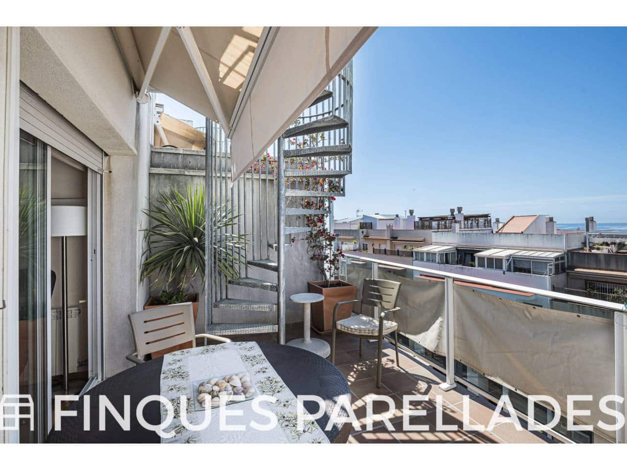 3 chambre Penthouse à vendre à Sitges avec garage - 620 000 € (Ref: 9810948)