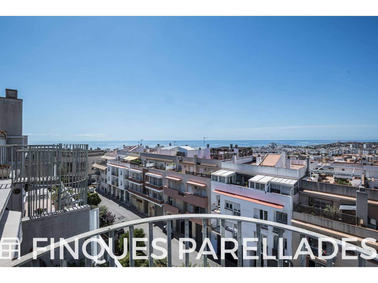 3 chambre Penthouse à vendre à Sitges avec garage - 620 000 € (Ref: 9810948)