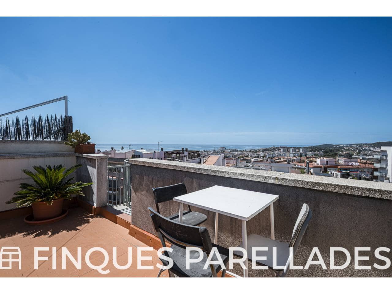 3 chambre Penthouse à vendre à Sitges avec garage - 620 000 € (Ref: 9810948)