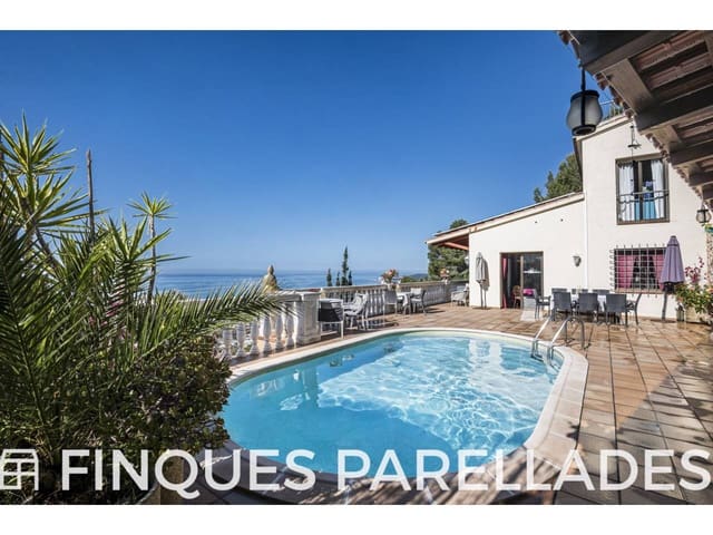 6 Zimmer Villa zu verkaufen in Sitges mit Pool Garage - 1.300.000 € (Ref: 9816461)